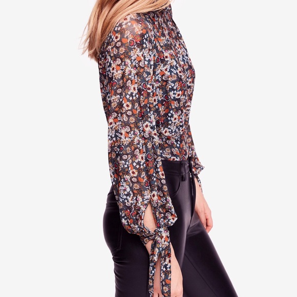 Free People All Dolled Up Printed Blouse - Picture 3 of 3